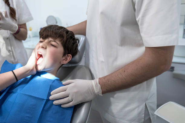 Best Holiday Emergency Dentist in Lackland Af, TX